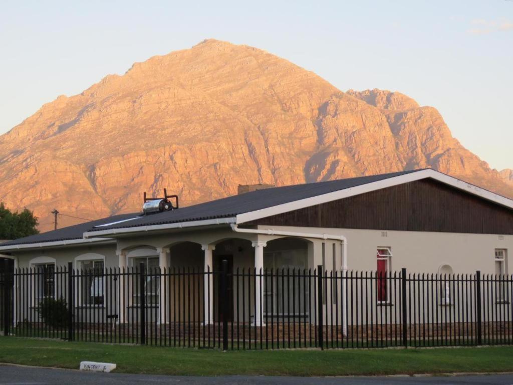 Koraalboom Guesthouse Wolseley Bagian luar foto
